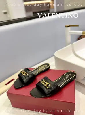 발렌티노 vltn v logo 슬라이드