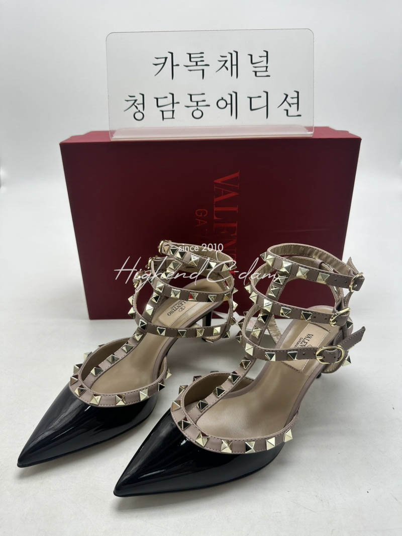 발렌티노 락스터드 펌프스 (6.5cm, 9.5cm)