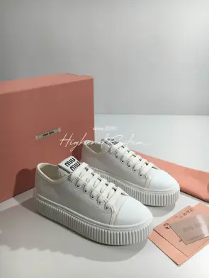 미우미우 스니커즈