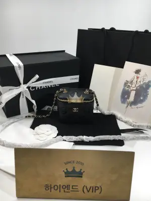 샤넬 베니티 미니 백 (캐비어)