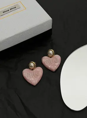 미우미우 miu miu 귀걸이