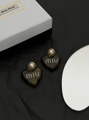 미우미우 miu miu 귀걸이