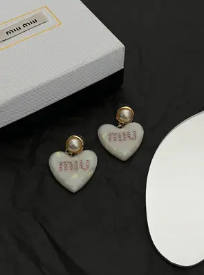 미우미우 miu miu 귀걸이