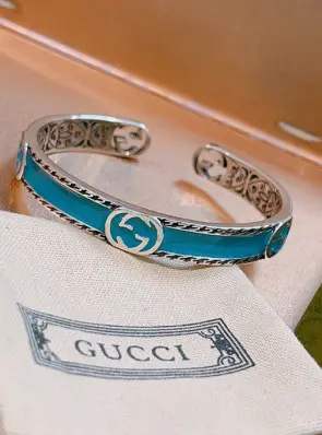 구찌 gucci 앵거 포레스트 에나멜 더블 G 브레이슬릿