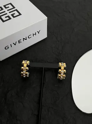 지방시 givenchy 4G 크리스탈 귀걸이