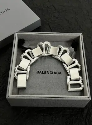 발렌시아가 balenciaga hourgalss 브레이슬릿