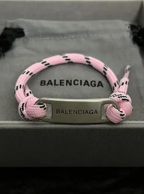 발렌시아가 balenciaga plate 브레이슬릿