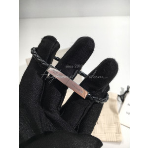 보테가베네타 23FW 브레이드 레더 브레이슬릿 (컬러 블랙)