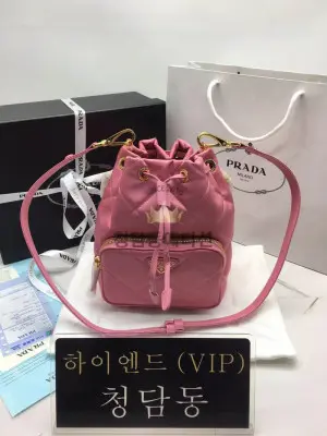 프라다 리나일론 숄더백 1BH038
