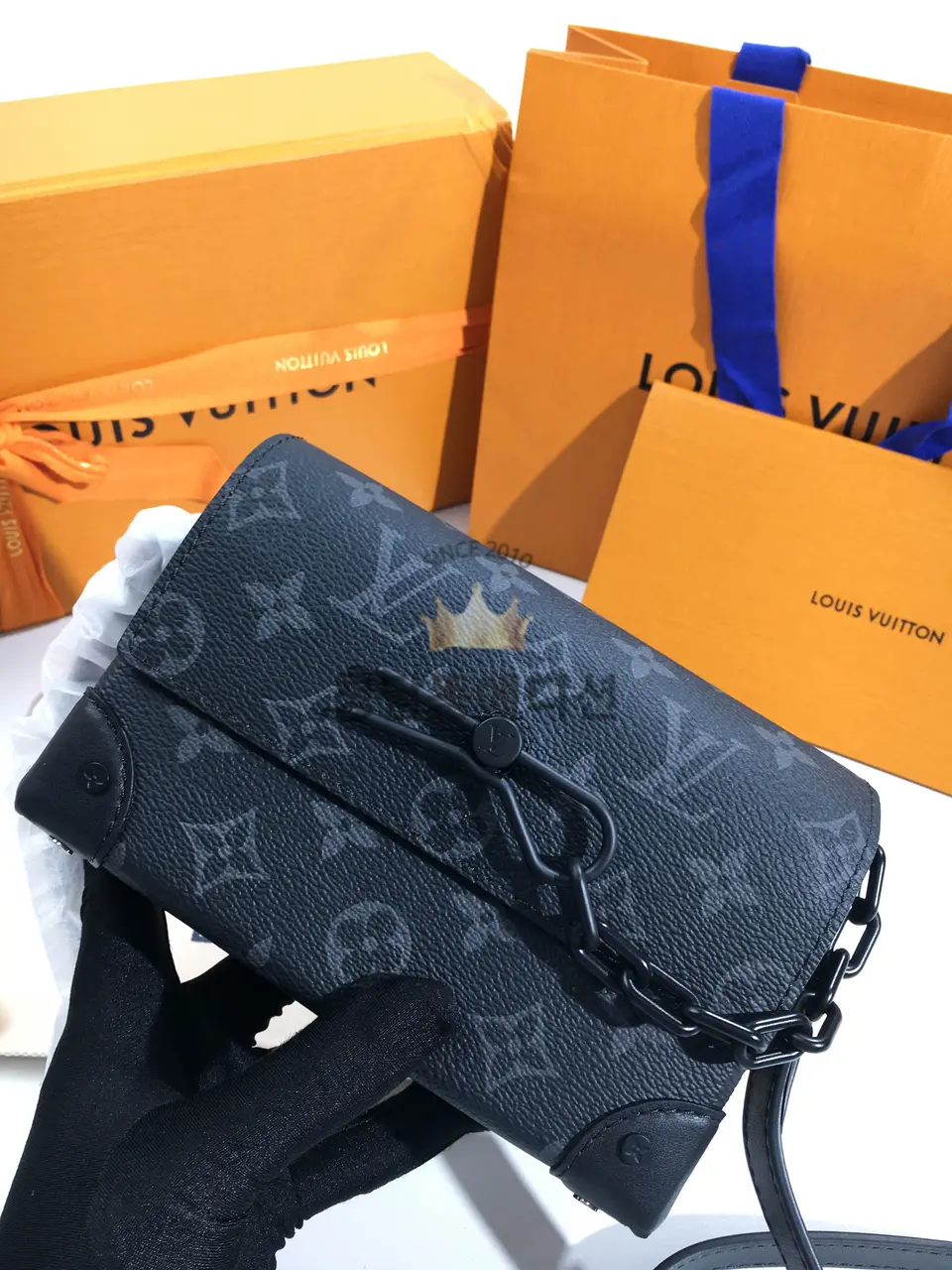 루이비통 스티머 웨어러블 월릿 m81783
