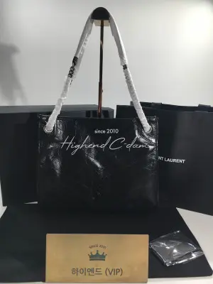 생로랑 니키 체인 미디움 쇼핑백 577999