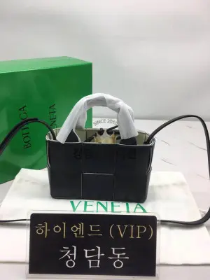 보테가베네타 캔디 아르코 토트백 729029