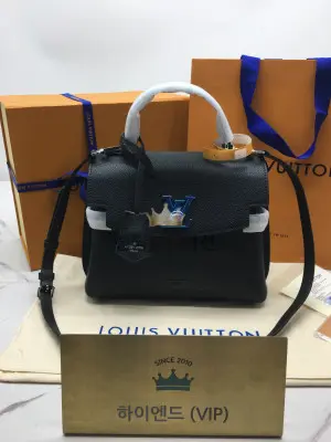 루이비통 락미 에버 BB 토트백 블랙 M53937