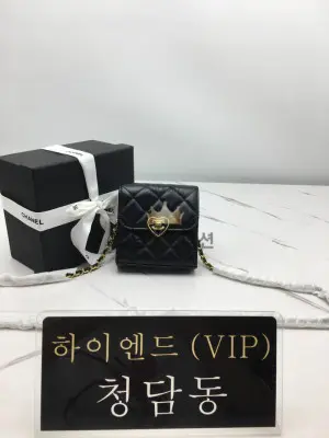 샤넬 23SS 하트 턴락 체인 미니백