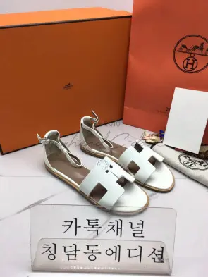 에르메스 산토리니 스위프트 샌들