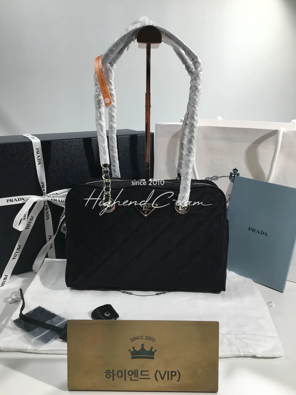 프라다 포코노 퀼팅 체인 숄더백 블랙 1BB903