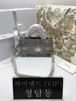 디올 북토트백 미니 숄더스트랩 정품급