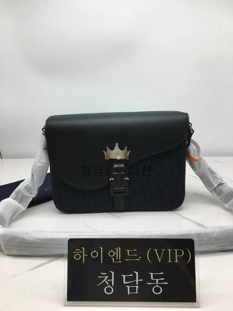 디올 새들 메신저 크로스백 9960