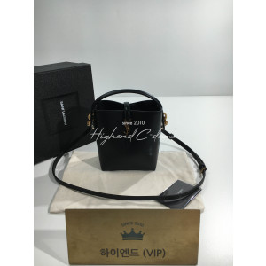 생로랑 LE37 미니 카프스킨 숄더 토트 버킷백