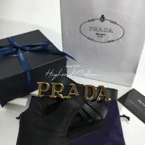 프라다 로고 레더 벨트 1.5cm