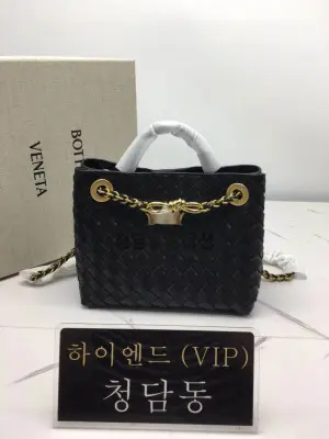 보테가베네타 24SS 안디아모 스몰 체인 숄더백 786008