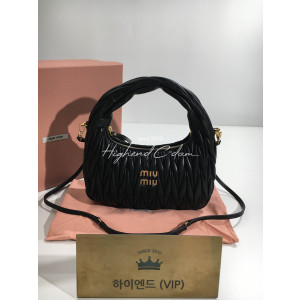 미우미우 MIU MIU 완더 마테라쎄 호보백 미디움