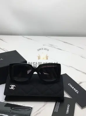 샤넬 CC로고 렉탱글 선글라스