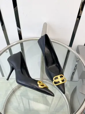 발렌시아가 스퀘어 나이프 BB 펌프스 (굽 8cm)