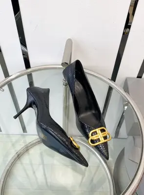 발렌시아가 스퀘어 나이프 BB 펌프스 (굽 8cm)