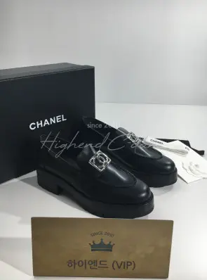 샤넬 더블C 로퍼
