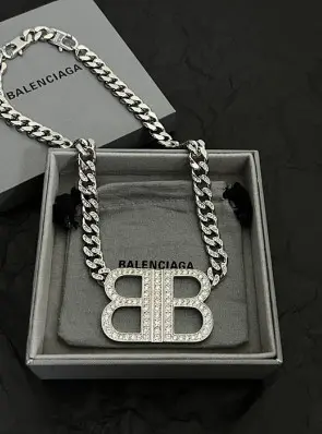 발렌시아가 BB 체인 목걸이