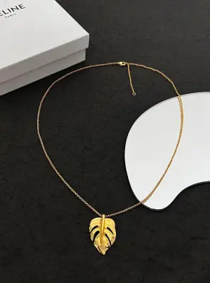 셀린느 leef 목걸이