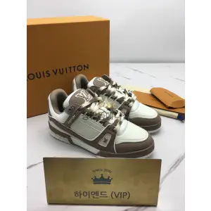 루이비통 LV 트레이너 스니커즈 브라운 로고 1ACWBZ (남녀공용)