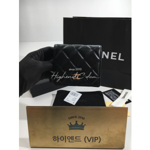 샤넬 폴딩 반지갑 (버클 금장)