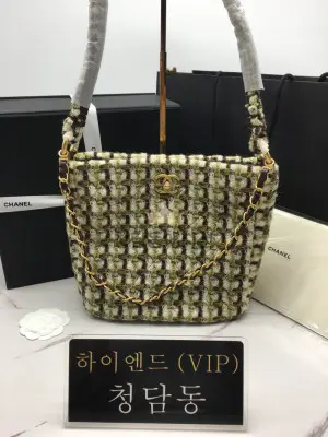 샤넬 23A 트위드 호보백