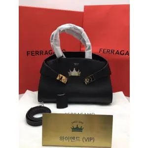 페라가모 허그 탑핸들 스몰