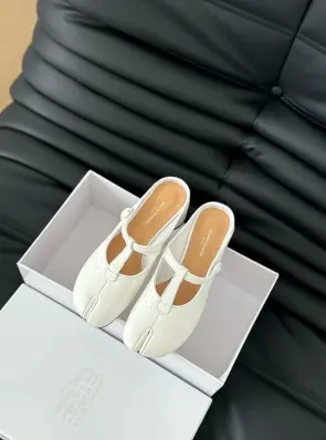 메종마르지엘라 mm6 뮬