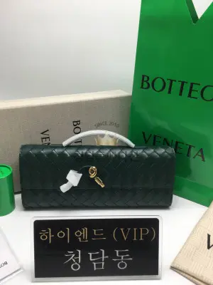보테가베네타 안디아모 롱 클러치 (핸들포함)