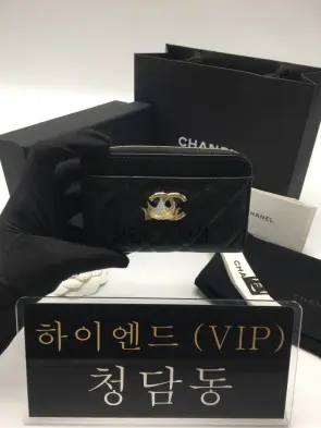 샤넬 24B CC로고 지퍼 카드홀더
