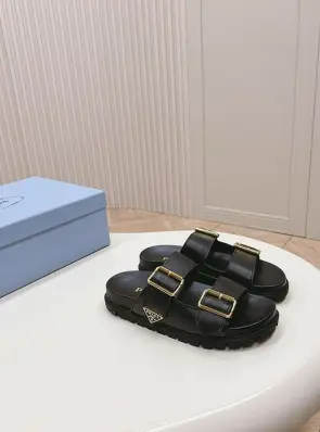 프라다 슬리퍼