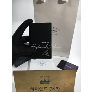 프라다 사피아노 카드지갑 2MC101 (컬러 블랙(은장))