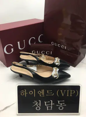 구찌 홀스빗 슬링백 (4.5cm)