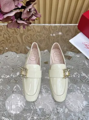 로저비비에 로퍼
