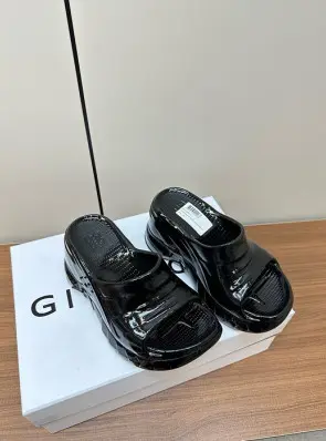 지방시 뮬 (유광)