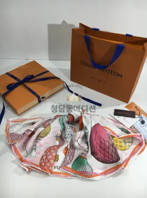 루이비통 실크 스카프