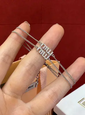 미우미우 크리스탈 메탈 브레이슬릿