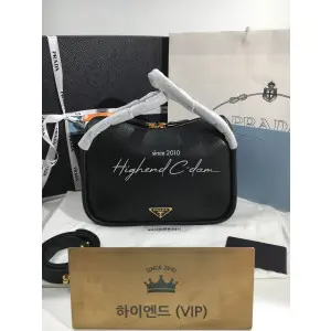 프라다 달링 레더 핸드백 1BA451
