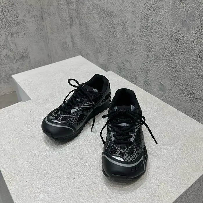 보테가베네타 오르빗 스니커즈 (남녀공용)