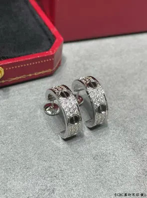 까르띠에 세라믹 러브 귀걸이 풀파베