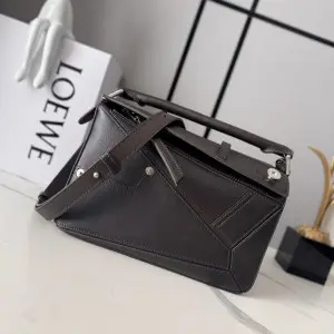 로에베 스무스 카프스킨 퍼즐 24cm 스몰 백